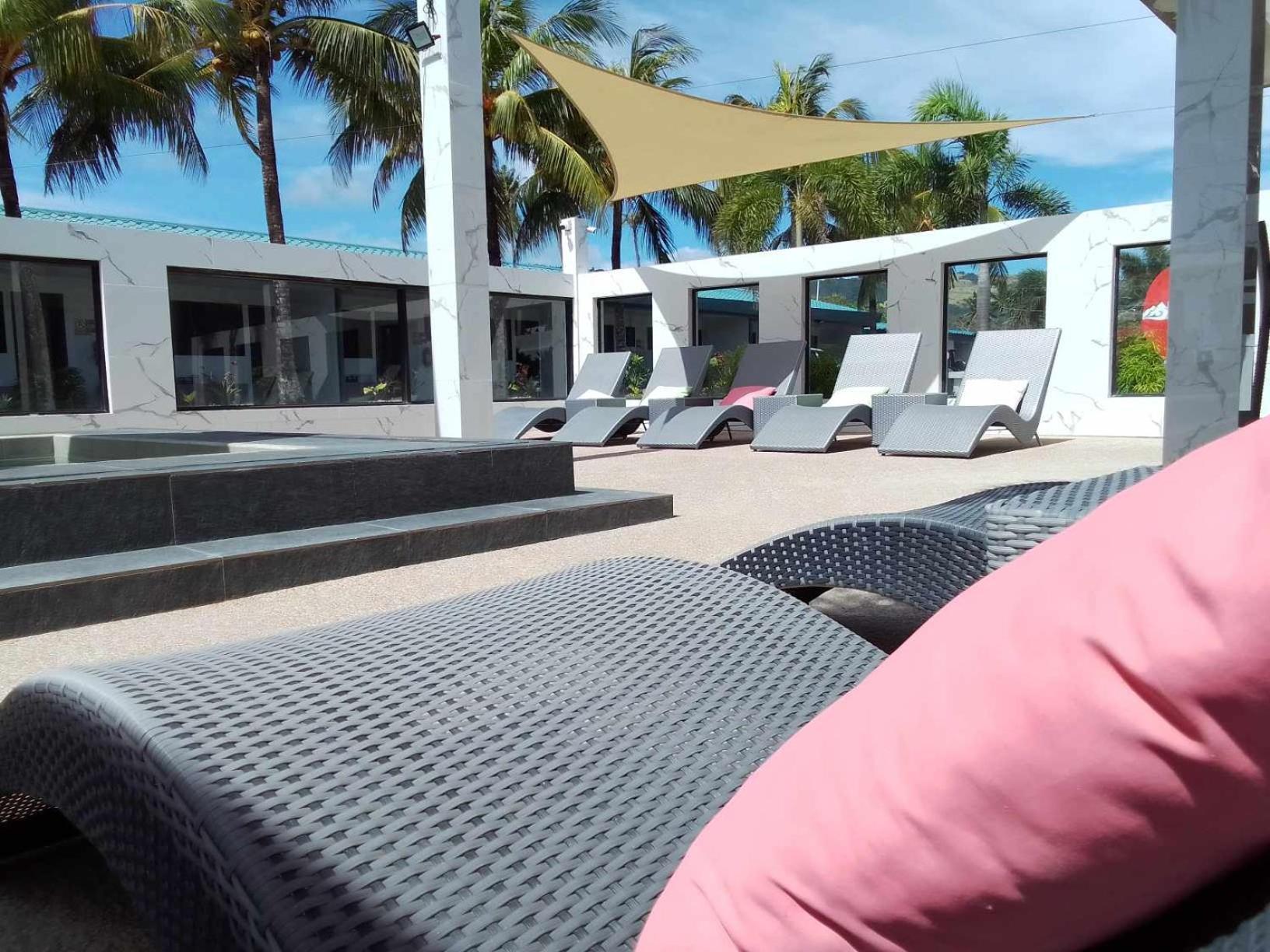 Cave Beach Resort Boutique Luxury Accomodation Dingalan Εξωτερικό φωτογραφία